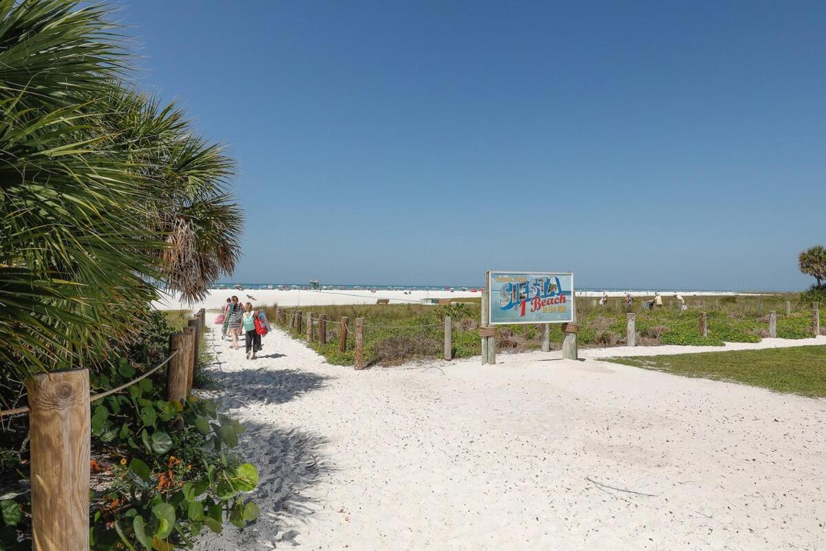 2 Bed 2 Bath Centrally Located On Siesta Key Сарасота Экстерьер фото